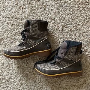 Sorel fur lined Winter Boots